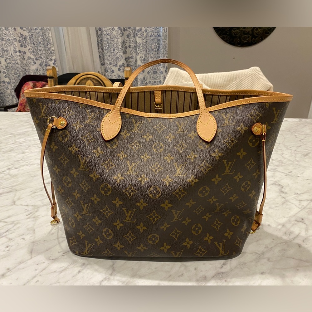 2019 Louis Vuitton Neverfull MM